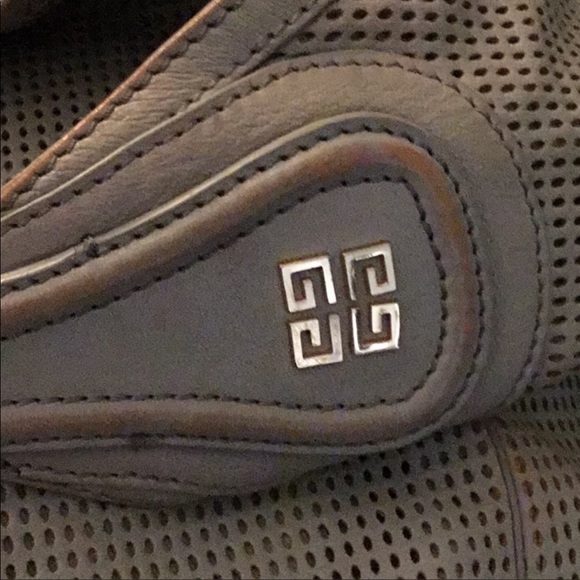 Givenchy authentic Eclipse Perforated Leather hobo in taupe - Picture 4 of 6